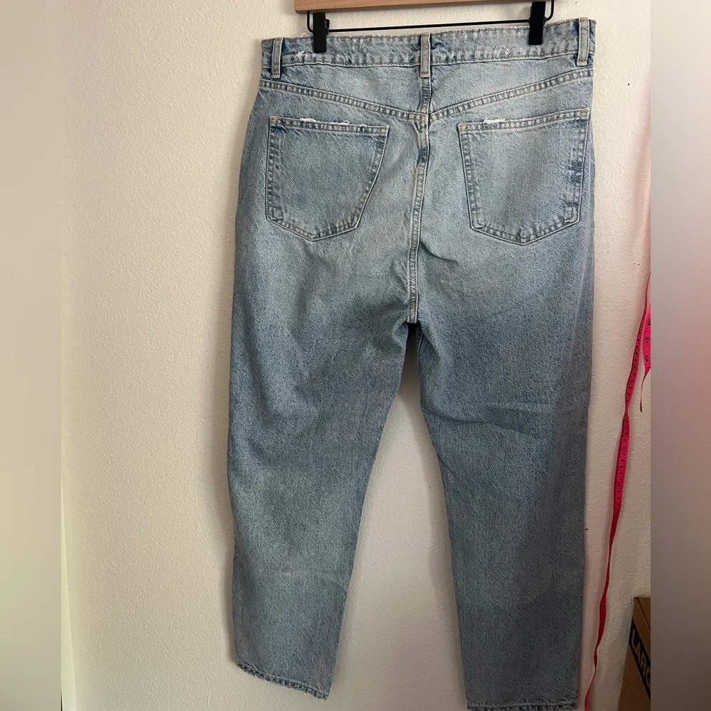 Zara Distressed High-Waisted Jeans | Light Wash | Size US 14 - Picture 6 of 6